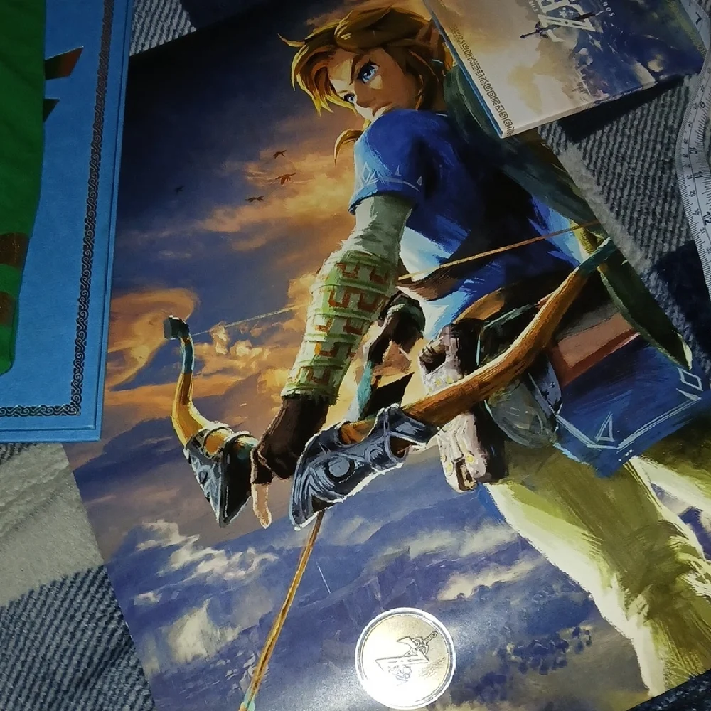 Green Zelda T-Shirt with Gold Triforce Design